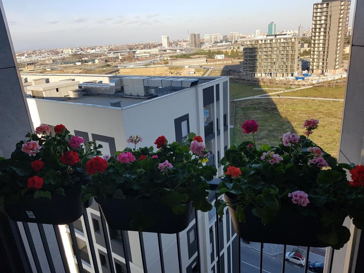 Bellissima Casa Di Svetlana Apartment Milan Luaran gambar